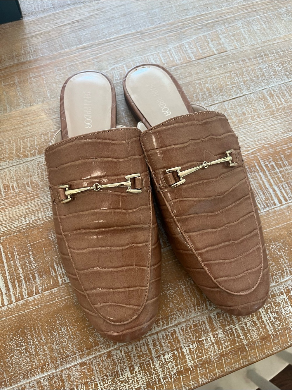 Jen Andor Mules